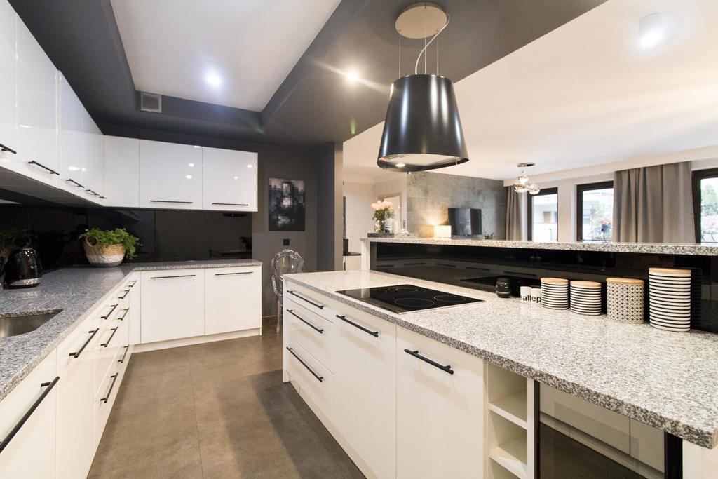 Kings City - Skawinska Apartment クラクフ エクステリア 写真