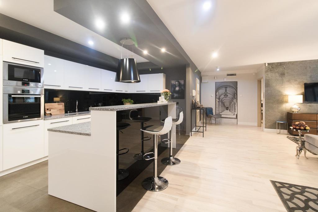Kings City - Skawinska Apartment クラクフ エクステリア 写真